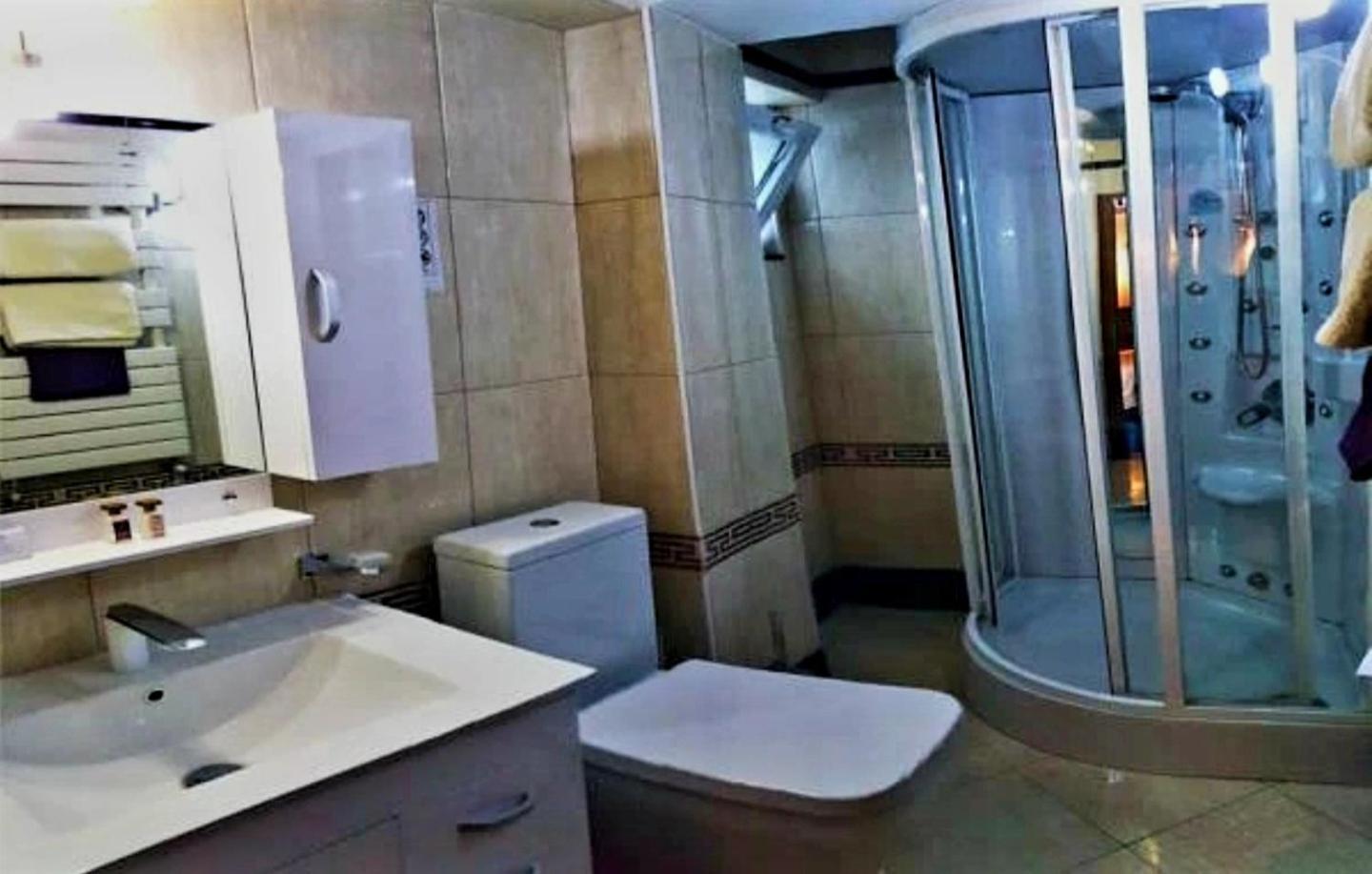 Hotel Elsa Skopje Buitenkant foto