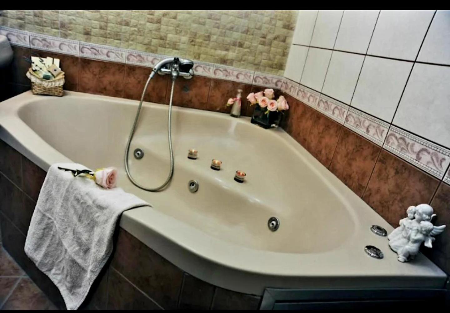 Hotel Elsa Skopje Buitenkant foto